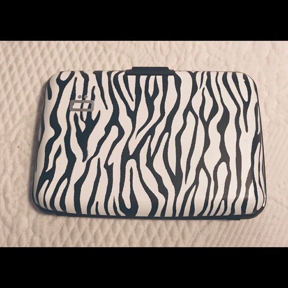 Ogon Designs card wallet - Picture 1 of 3